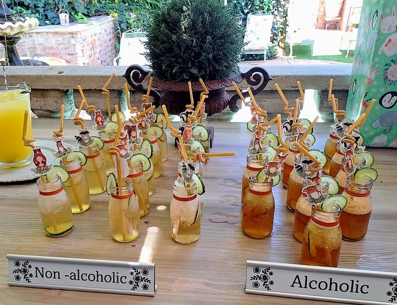 CAN BE ALCOHOLIC OR NON-ALCOHOLIC