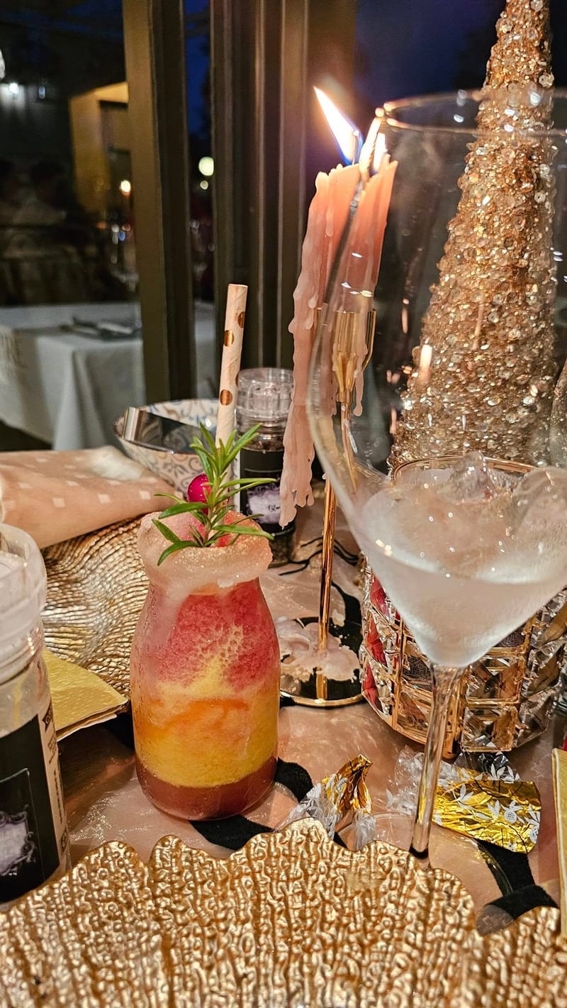 CAN BE ALCOHOLIC OR NON-ALCOHOLIC