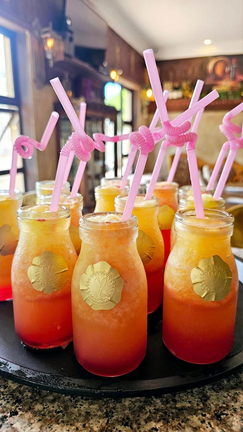 CAN BE ALCOHOLIC OR NON-ALCOHOLIC