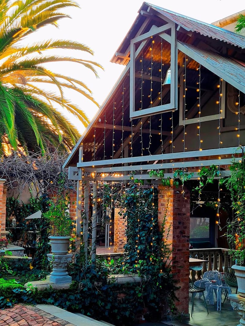 INTIMATE WEDDINGS