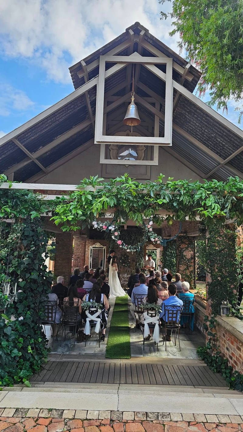 INTIMATE WEDDINGS