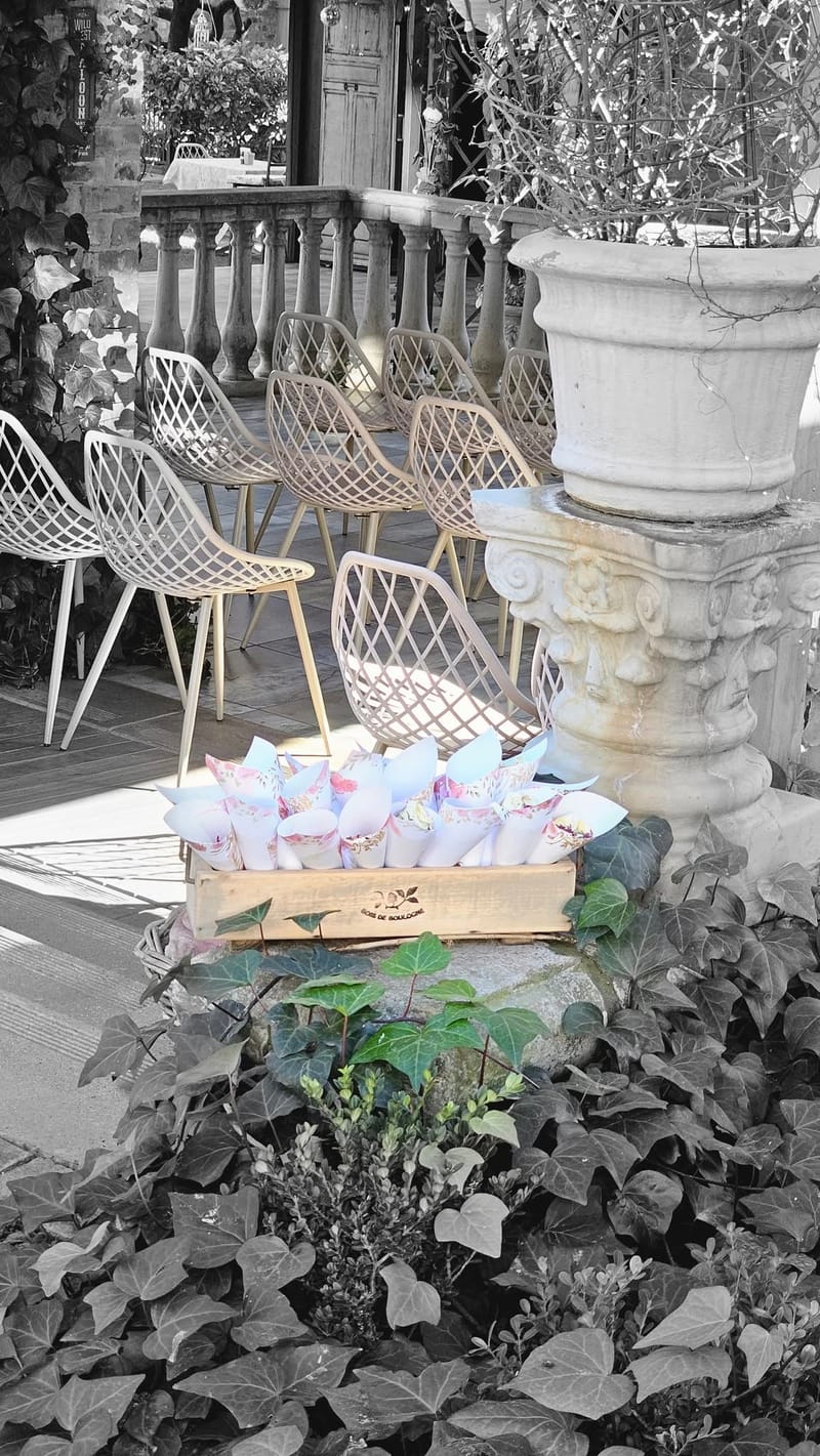 INTIMATE WEDDINGS