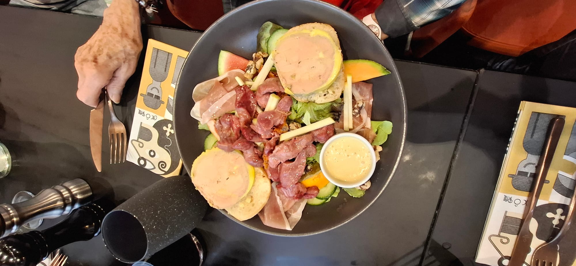 VISITE BRASSERIE GOUDAL ET CUEILLETTE CHAMPIGNONS