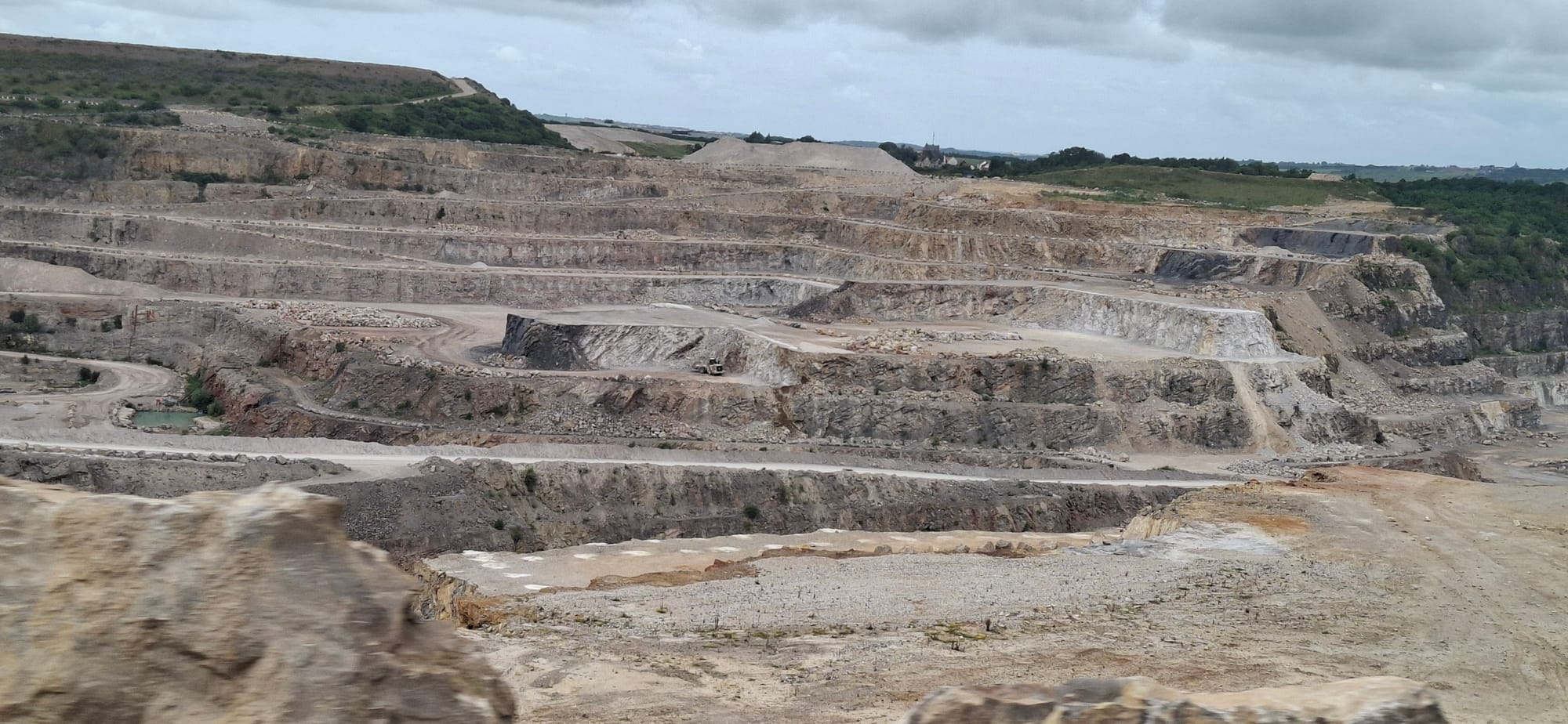 LES CARRIERES DU BOULONNAIS