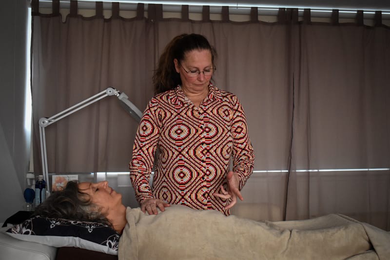 REIKI PLUS BEHANDELING