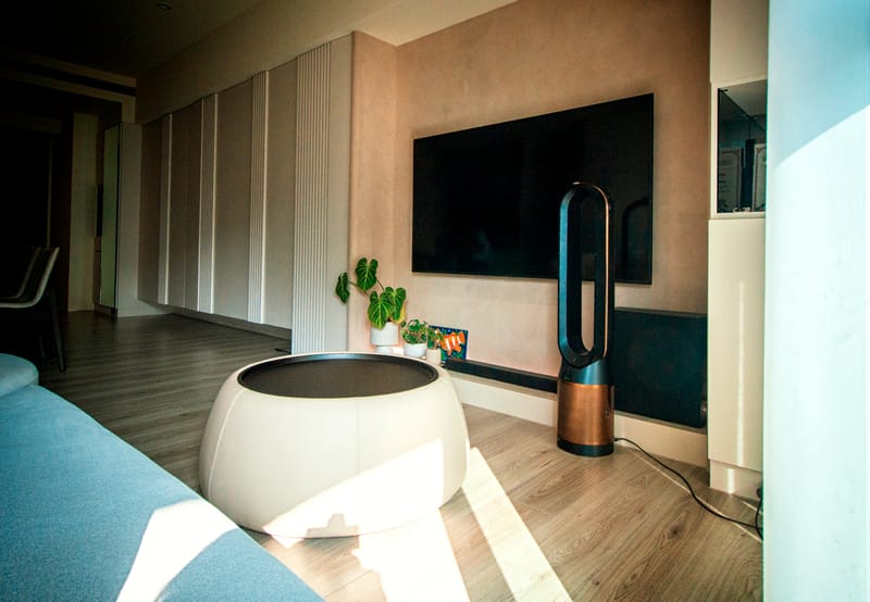 在木工和系統櫃是兩種常見的室內設計施工方式，各有其特點和適用場合。