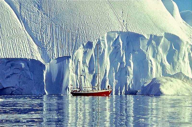 Film & Digital Reportage Images