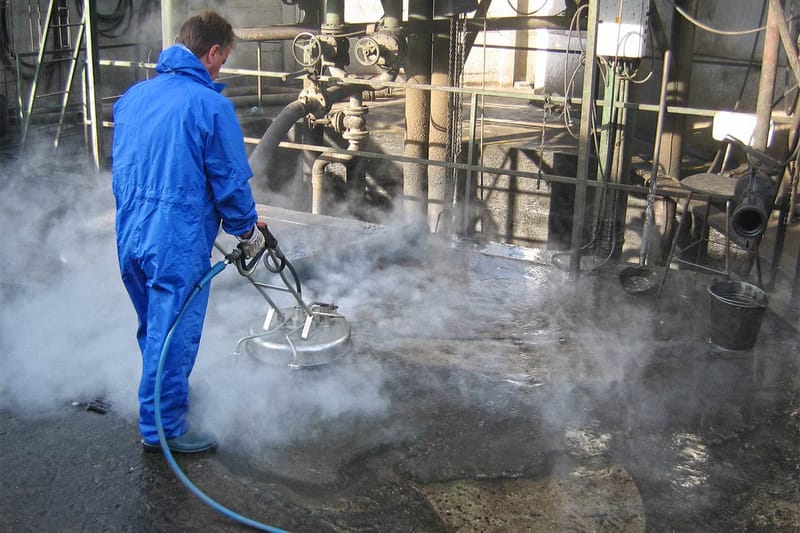 Industrial-Pressure-Washing