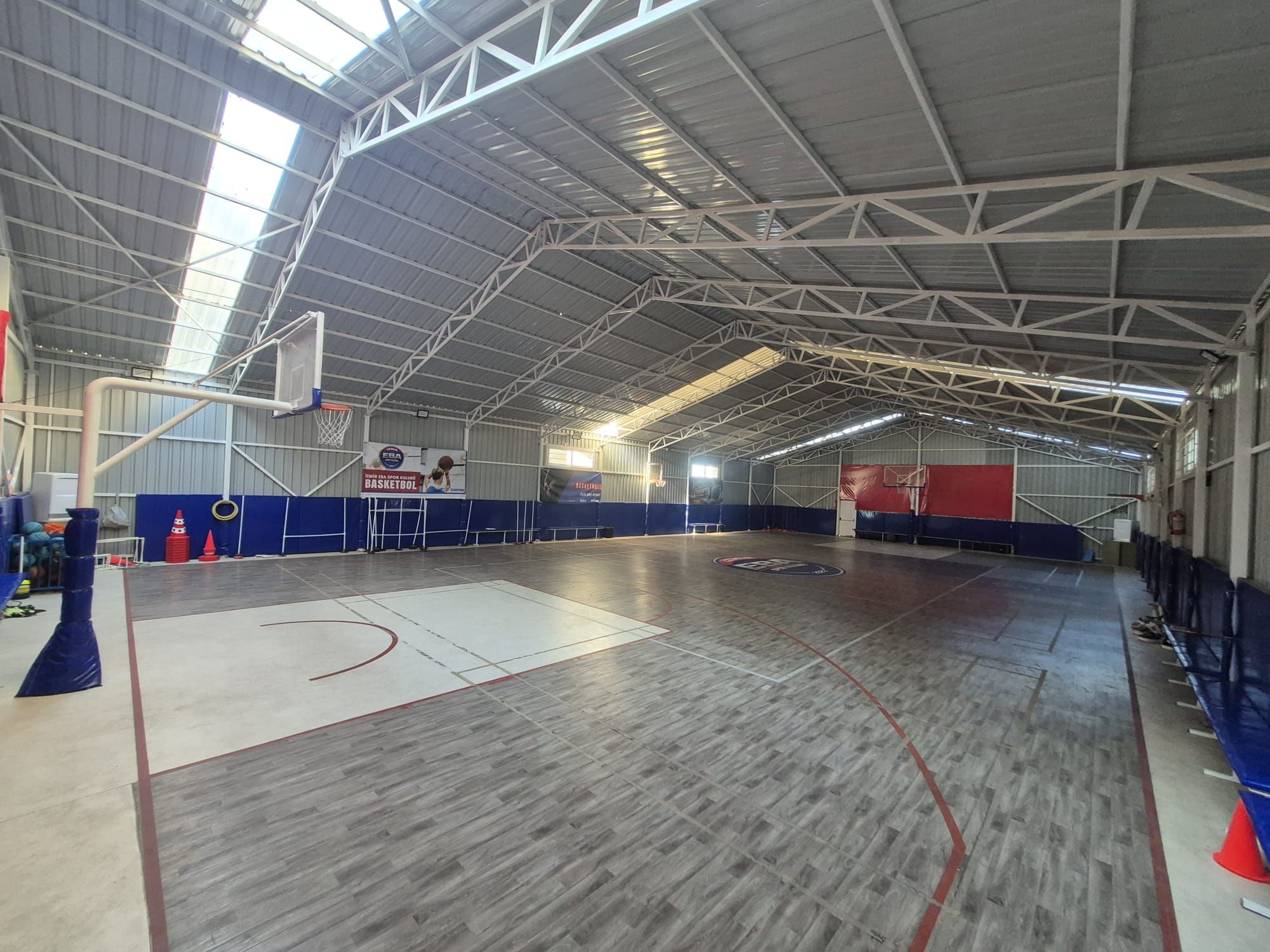 BASKETBOL SALONU