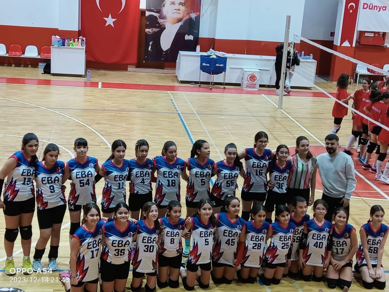 VOLEYBOL TAKIMLARIMIZ