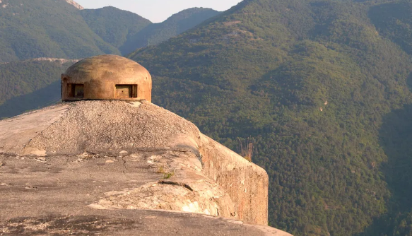 La Línea Maginot y tus Controles de GRC: ¿Una Fortaleza Inexpugnable o un Obstáculo Inflexible?