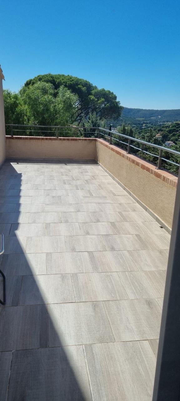 Balcony and garden street view - South of France - Still in process