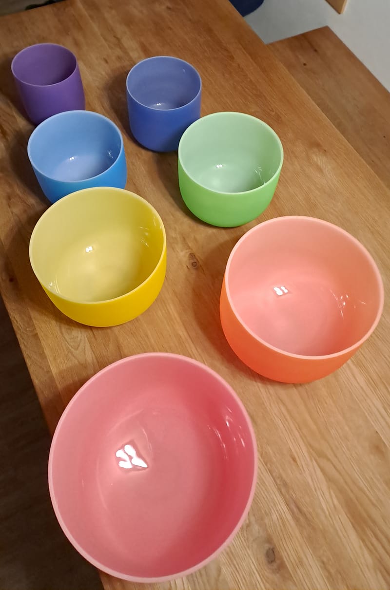 Bain sonore avec bols en cristal