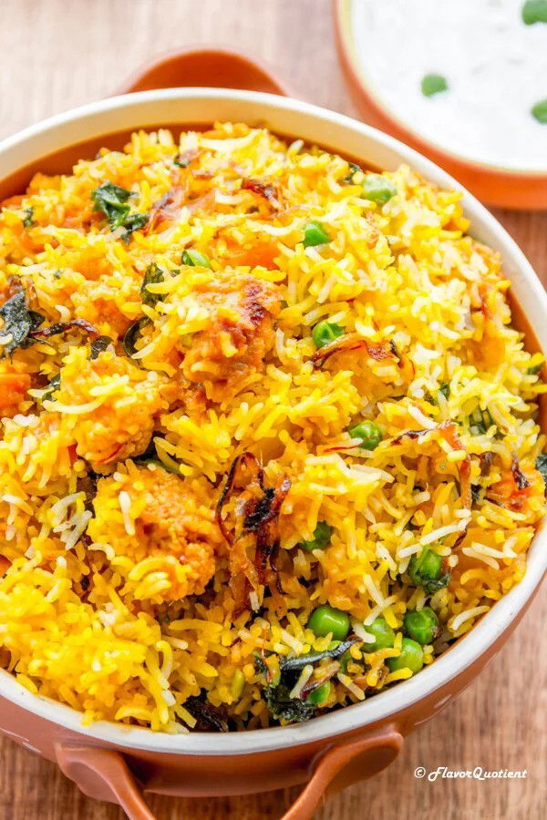 Chicken with vegetables biryani