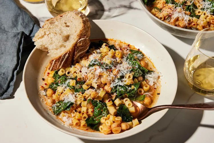 Pasta e Ceci (Pasta with Chickpeas)
