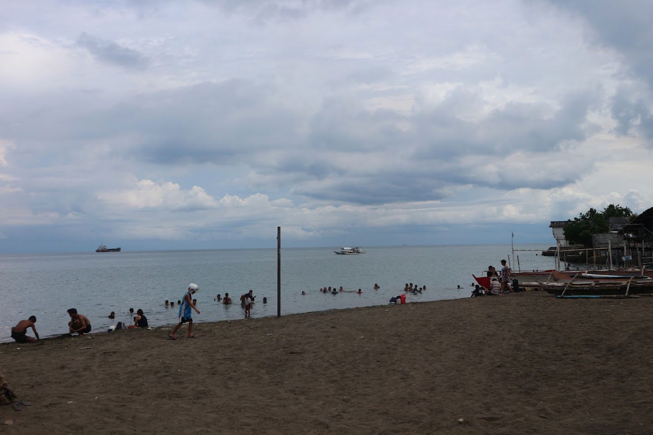 Larawan Beach in Talisay