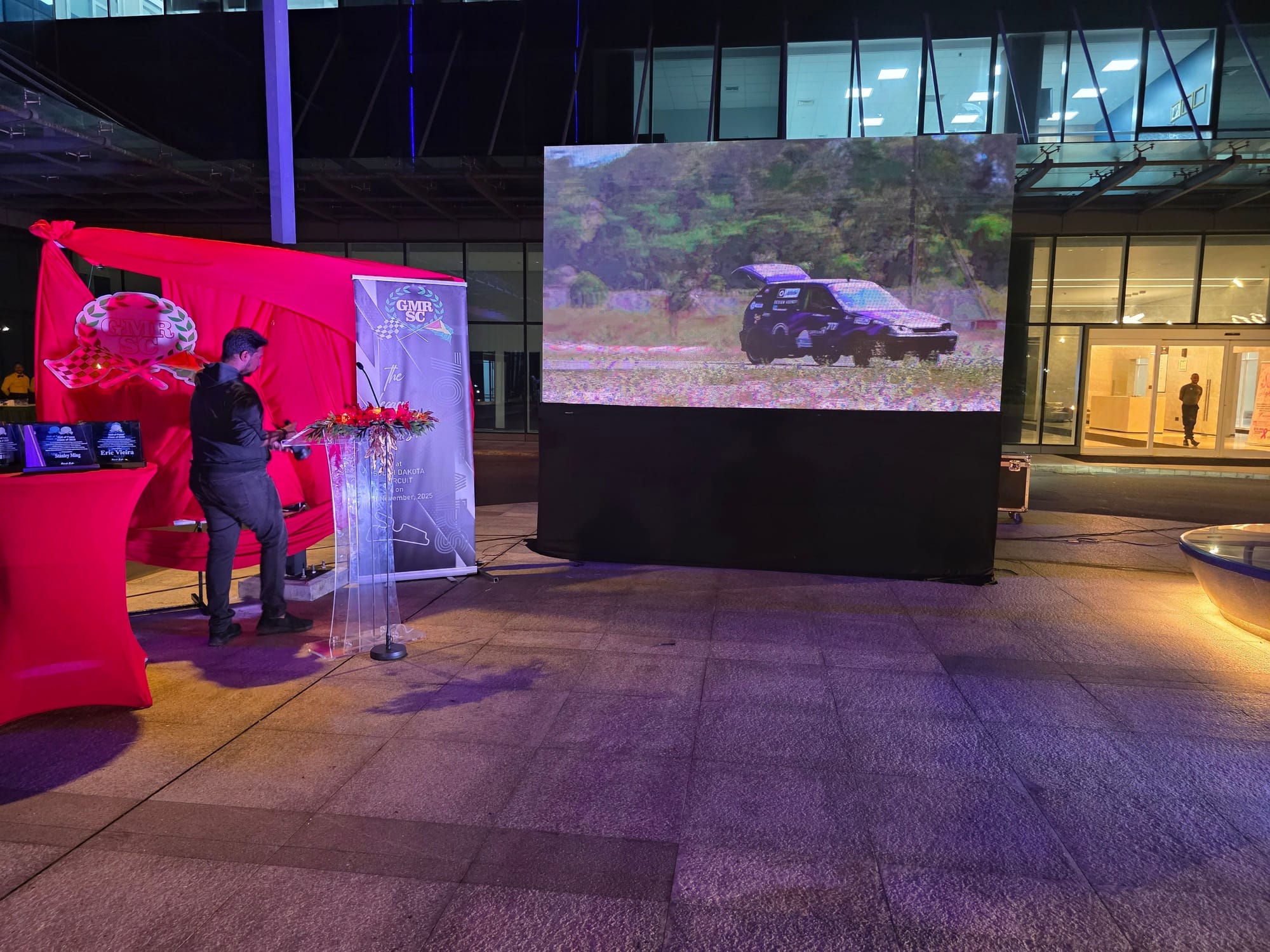 LED Screen with Stand, no truss