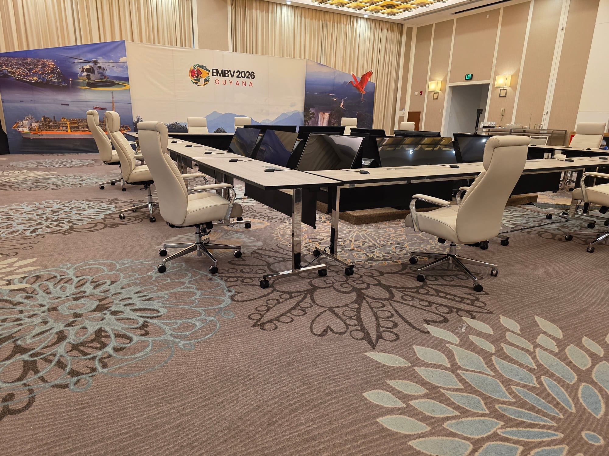 Boundary Microphone and Tv's