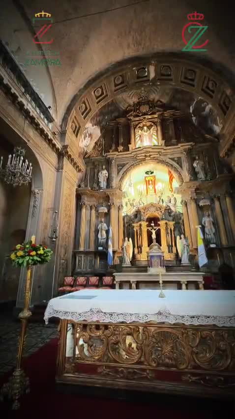 Entronización de la Virgen thumbnail