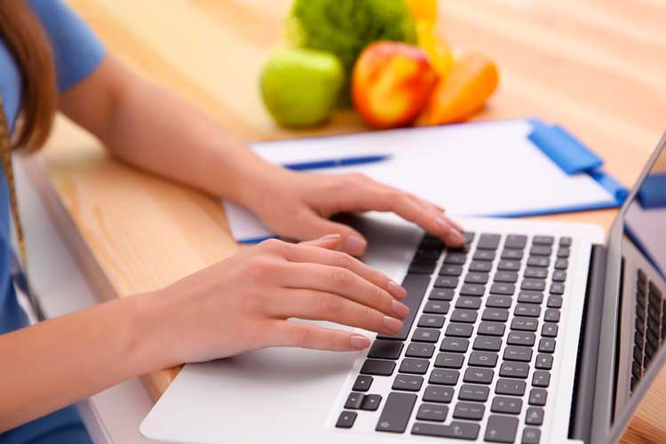 CONSULTAS ONLINE (DIETISTA - NUTRICIONISTA)