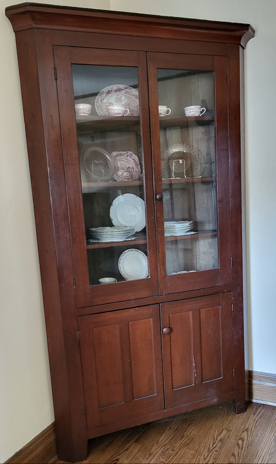 Corner Cabinet