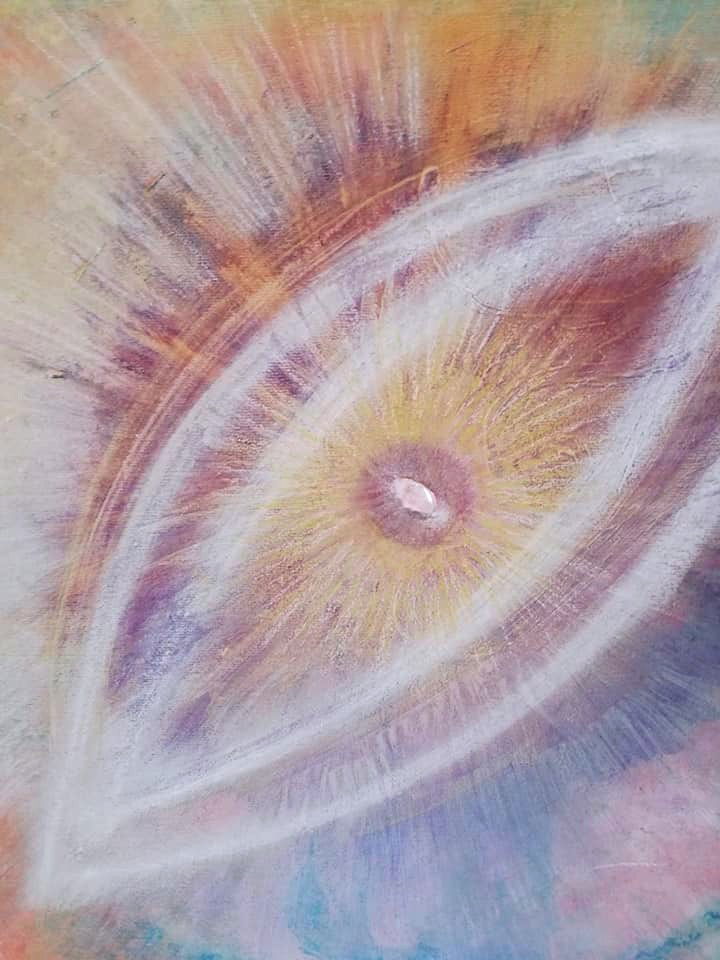 Crystal eye