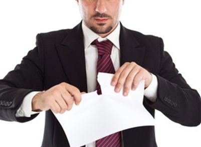 DISTRUZIONE E OCCULTAMENTO FATTURE: QUANDO SCATTA IL REATO?