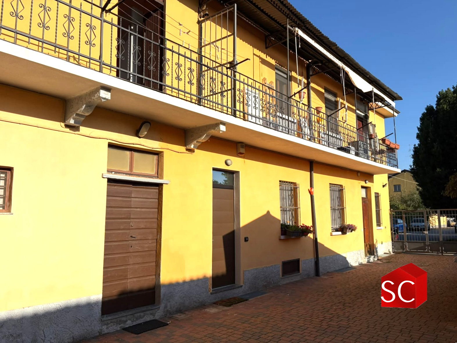 TRILOCALE CON BOX IN ESCLUSIVA € 95.000