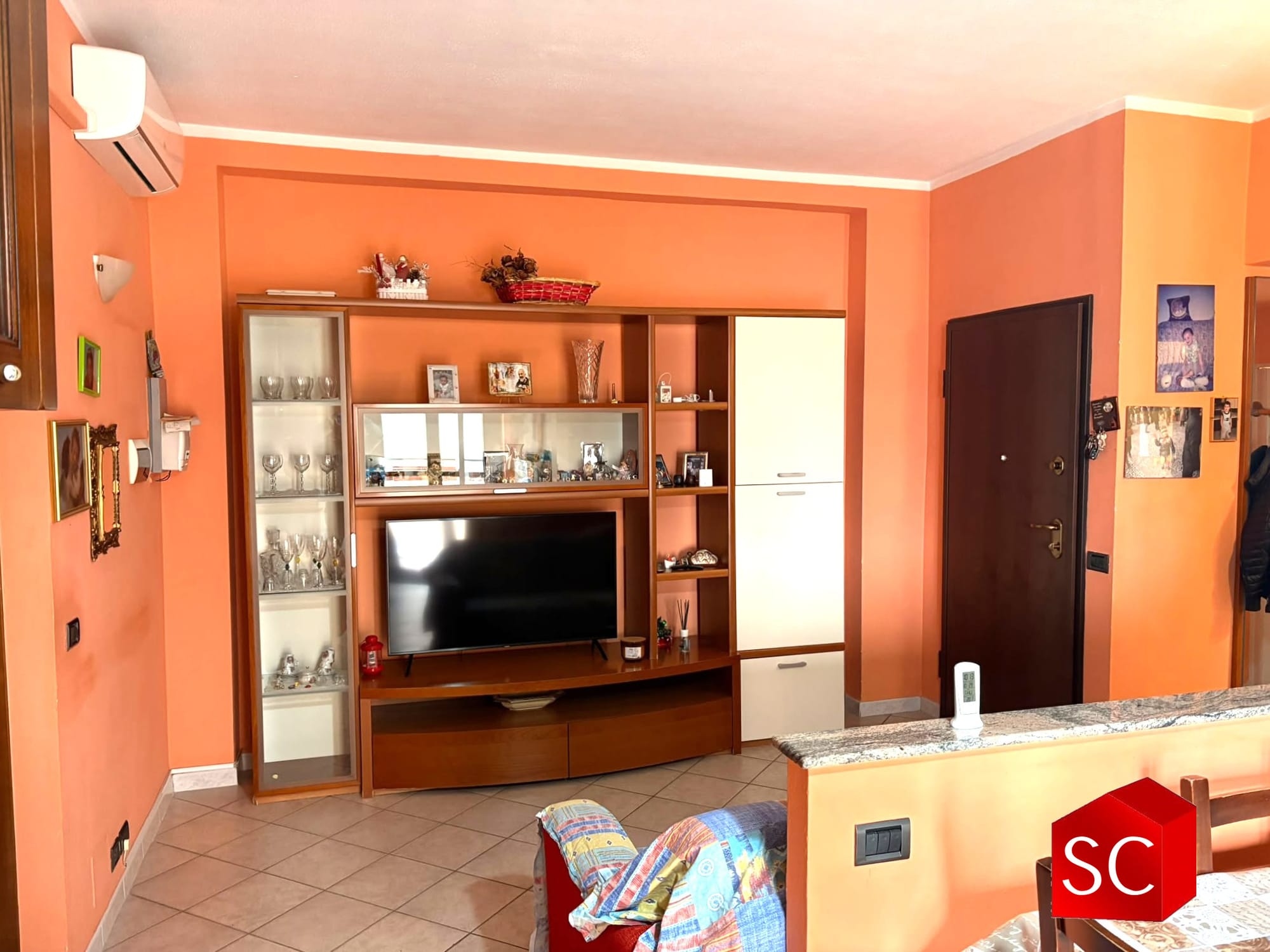 TRILOCALE CON BOX € 115.000