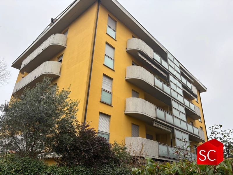 TRILOCALE+DOPPI SERVIZI CON TERRAZZINO IN ESLCUSIVA€ 169.000