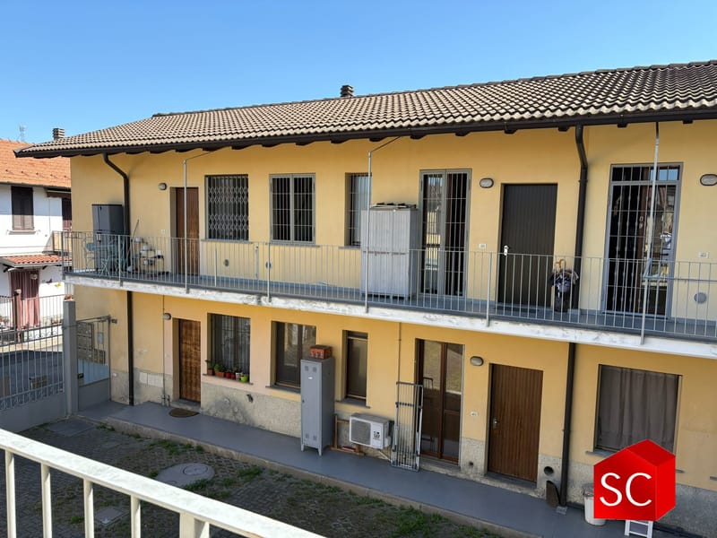 RECENTE BILOCALE IN CORTE, IN ESCLUSIVA €70.000