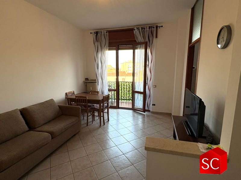 AMPIO BILOCALE ZONA FIERA € 75.000
