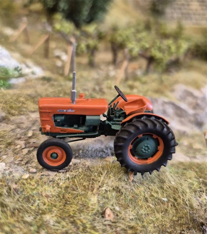 Tracteur Miniature Someca SOM40 Orange – Ree Modeles BA009, échelle 1/??