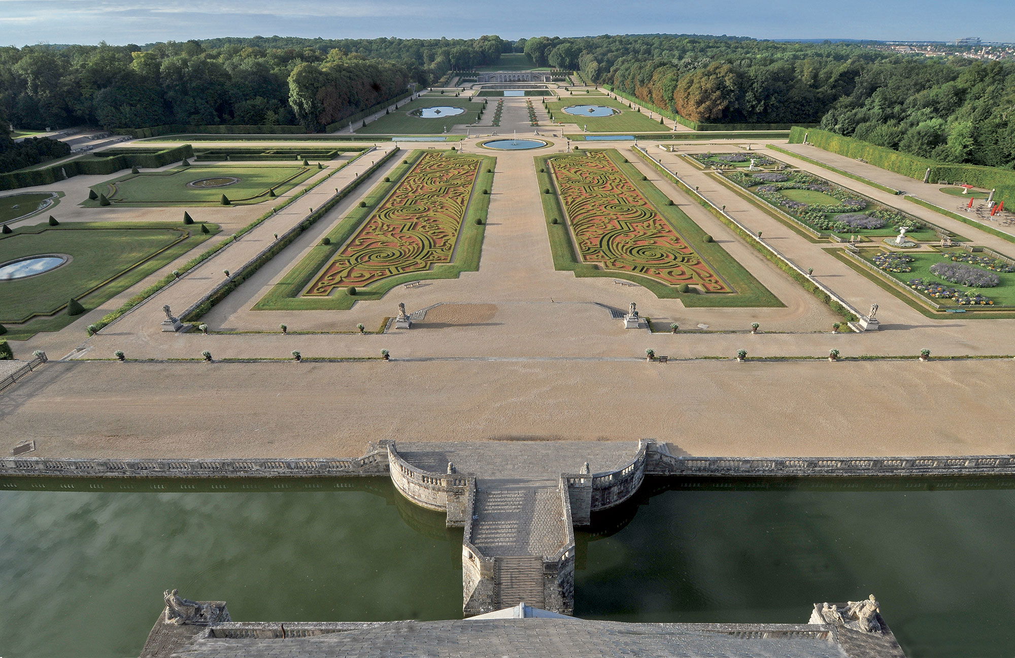LES JARDINS DU POUVOIR. Le Jardin classique ou « jardin à la française » MERCREDI 15 OCTOBRE 18H00
