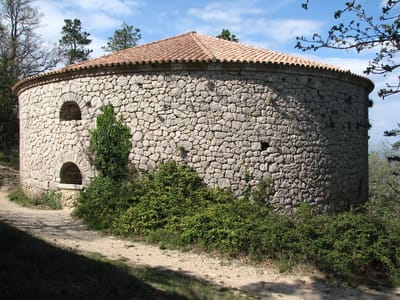 LES GLACIÈRES DE LA SAINTE BAUME