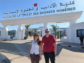 Le dictionnaire des francophones: un guide de tous les voyages.