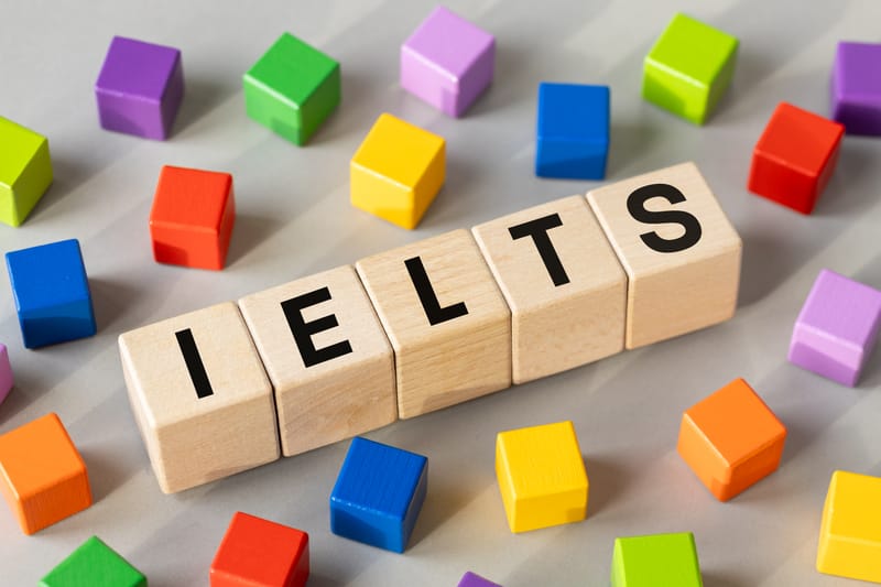Guide d'étude IELTS de 30 jours de l'enseignante Angelina