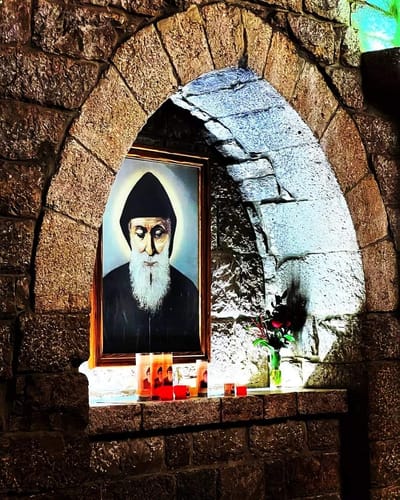 في ظل الظروف الصعبة عجائب طبيب السماء لا تتوقف... أعجوبة جديدة إليكم تفاصيلها!