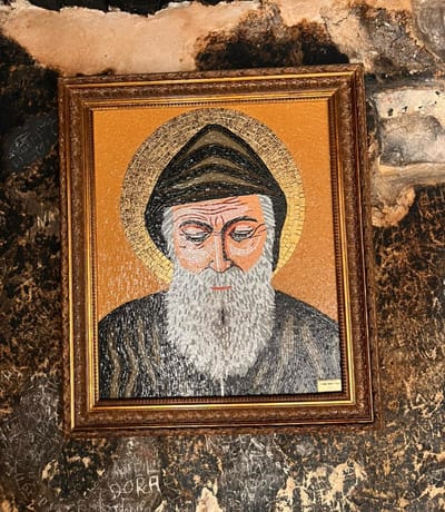 أعجوبة رائعة جديدة عابرة للقارات بشفاعة القديس شربل...إليكم تفاصيلها!