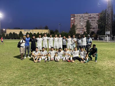 2 DIVISION LEAGUE image