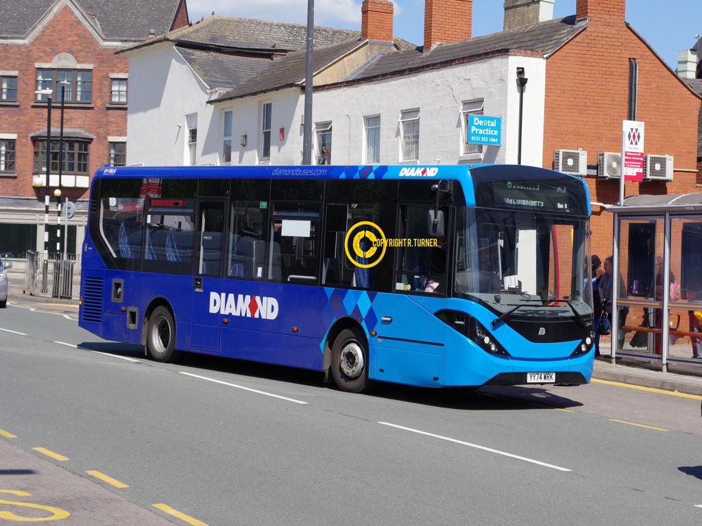 Diamond Bus WM 20642 YY74 WRK.