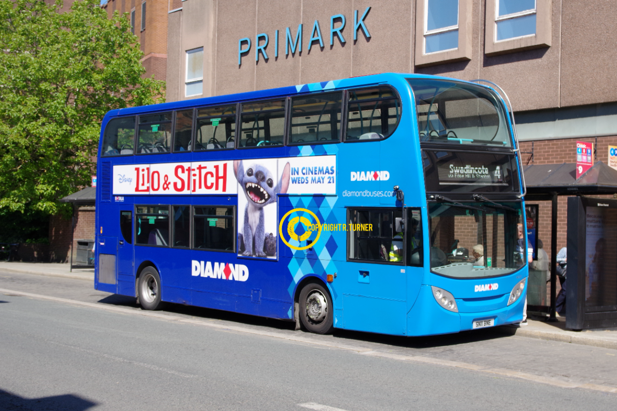 Diamond Bus EM 40522 SN11 BNE.