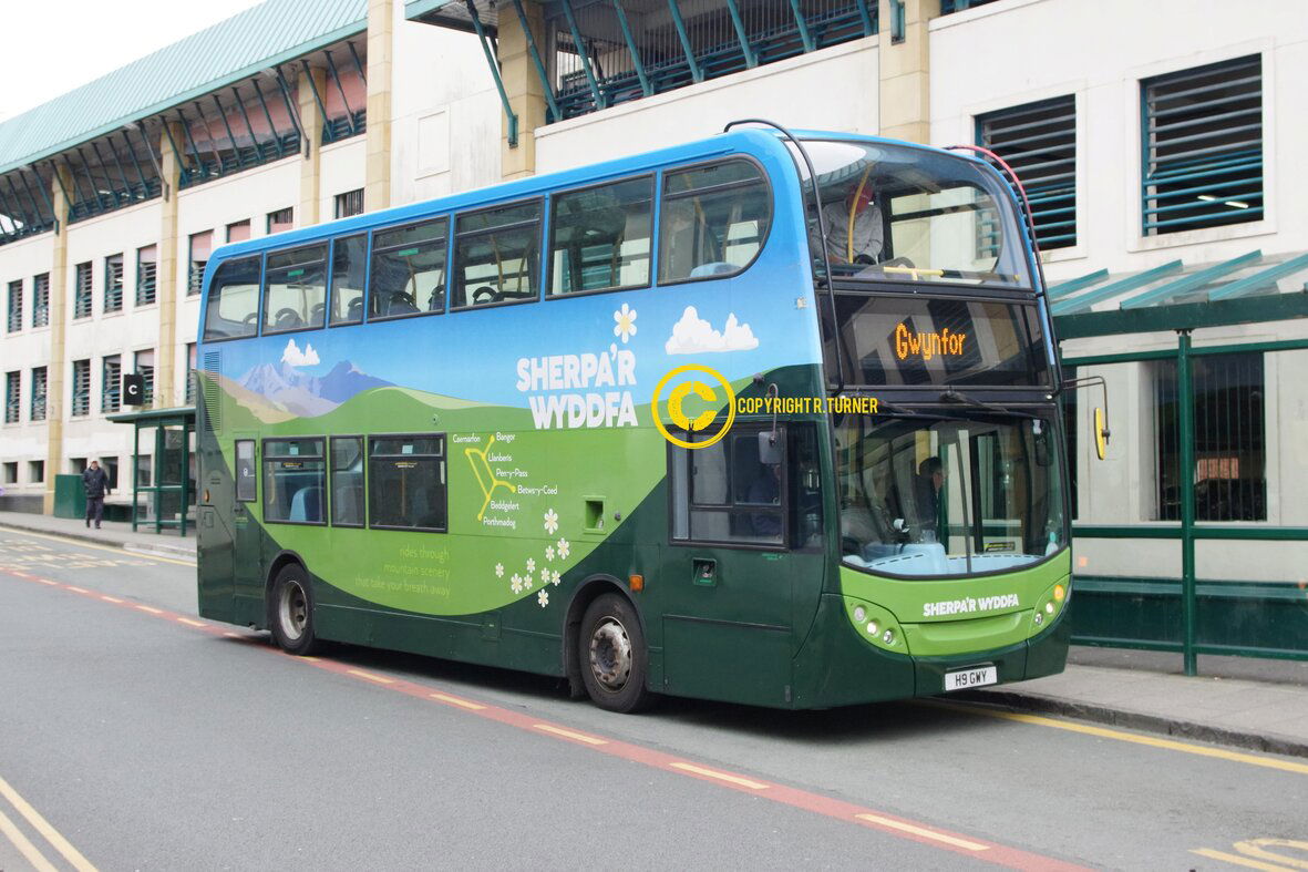 Gwynfor Coaches H9 GWY (LK08 DXU).