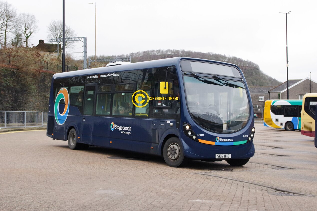Stagecoach South Wales 43012 SK17 HHG.