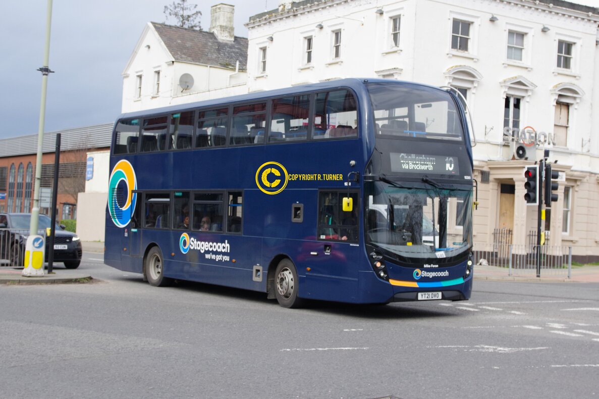 Stagecoach West 15361 YT21 DVO.