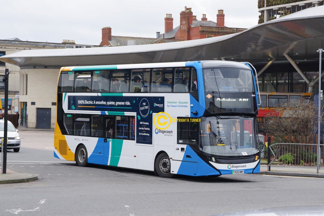 Stagecoach West 80230 YX25 NWZ.