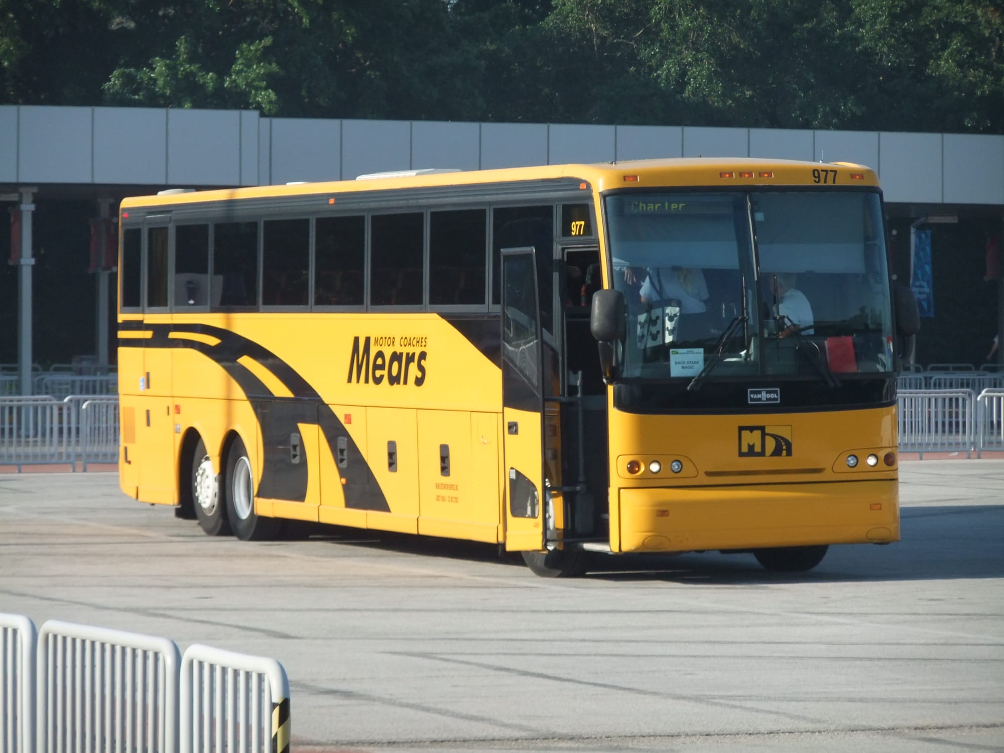 Mears Motor Coaches 977.