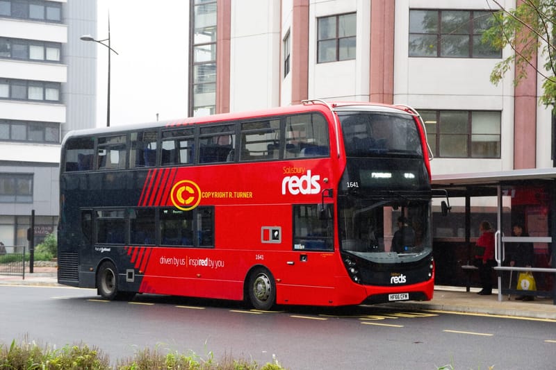 Salisbury Reds R1 Salisbury Reds 1641 HF66 CFM. - Bus Photos UK