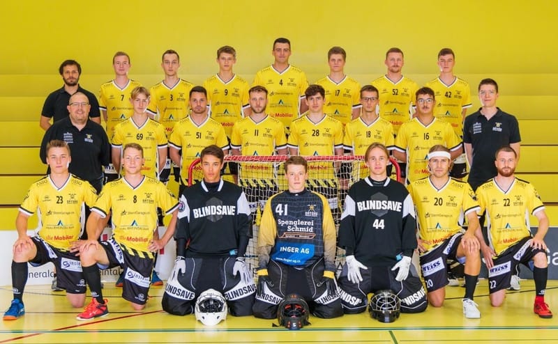 (UNI-)HOCKEY-DUELL IM RHEINTAL