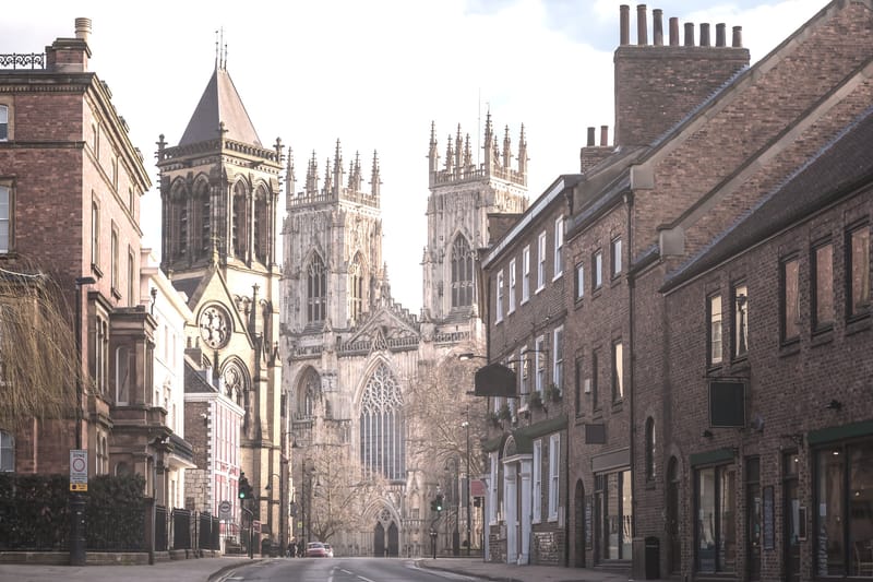 SĄDY KOŚCIELNE STRUKTURA I FUNKCJONOWANIE